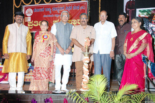 prathibha-puraskar